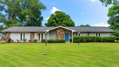 /international/us/2221-meadowpond-trail-white-hall-ar-110108282888/