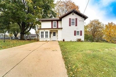 /international/us/208-s-7th-street-stoughton-wi-110101049672/
