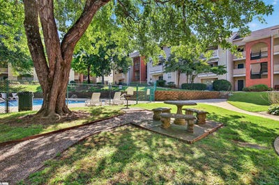 /international/us/2601-duncan-chapel-road-greenville-sc-110101635864/
