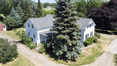 /international/us/1330-cumberland-head-road-plattsburgh-ny-110100588036/