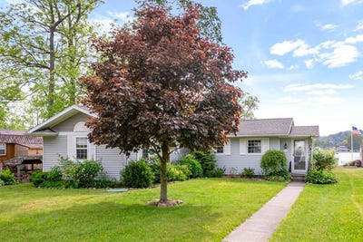 /international/us/65784-lakeshore-drive-vandalia-mi-110101047350/