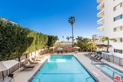 /international/us/7250-franklin-ave-los-angeles-ca-110103677447/