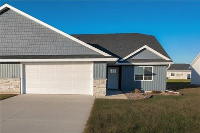 /international/us/718-south-division-street-roberts-wi-110107231666/