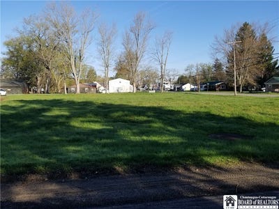 /international/us/4931-main-street-bemus-point-ny-110107552886/