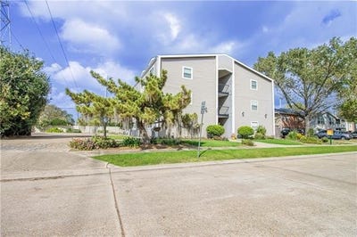 /international/us/2800-steamship-circle-river-ridge-la-110108490731/