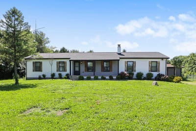 /international/us/7611-young-road-grove-city-oh-110108387935/