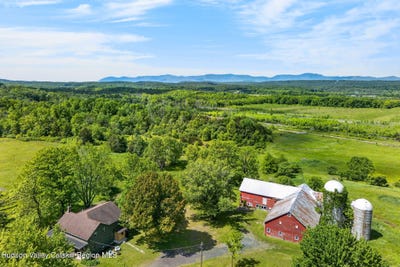 /international/us/857-flats-road-athens-ny-110108502357/