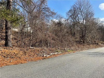 /international/us/27-oxford-road-cumberland-ri-110081763271/