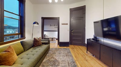 /international/us/101-main-street-keene-nh-110104439689/