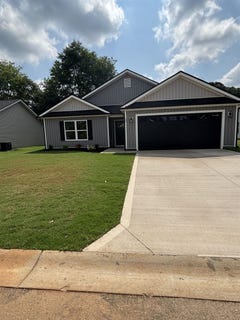 /international/us/109-addison-creek-lane-chesnee-sc-110107700917/