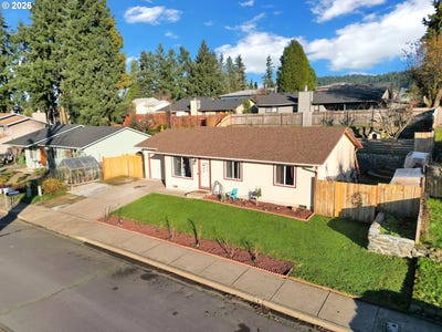 /international/us/1336-s-7th-st-cottagegrove-or-110107991797/