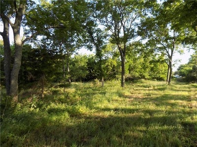 /international/us/rock-creek-road-williamsburg-ks-110100720023/