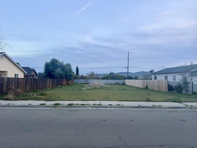 /international/us/744-shasta-street-avenal-ca-110097702046/