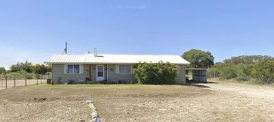 /international/us/411-w-main-avenue-mertzon-tx-110107652600/