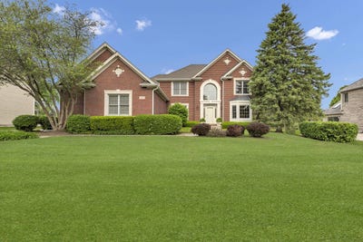/international/us/631-mason-lane-lake-in-the-hills-il-110108167137/?lang=pt