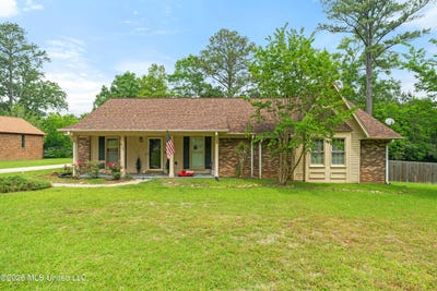 /international/us/623-cherry-lane-laurel-ms-110107511578/