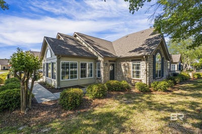 /international/us/104-holmes-avenue-foley-al-110098881937/