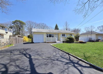 /international/us/2069-feuereisen-avenue-ronkonkoma-ny-110107631315/