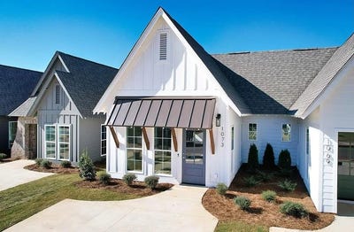 /international/us/1073-burrow-circle-opelika-al-110108752196/