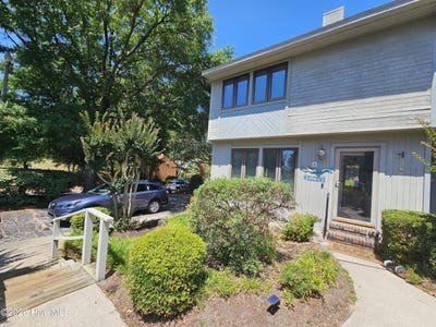 /international/us/304-75th-avenue-n-myrtle-beach-sc-110108548987/
