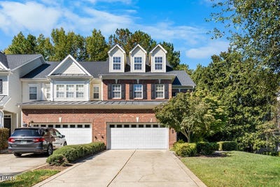 /international/us/117-towne-ridge-lane-chapel-hill-nc-110120458915/