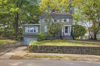 /international/us/36-pine-hill-dedham-ma-110120563589/