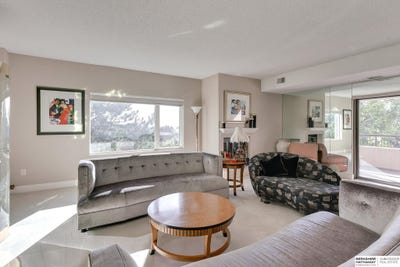 /international/us/770-n-93rd-street-omaha-ne-110107684598/