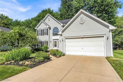 /international/us/10050-brook-road-olmsted-falls-oh-110100799398/