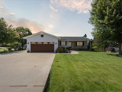 /international/us/435-cedar-crest-cedarville-il-110100148801/