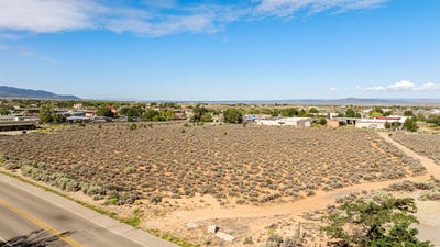 /international/us/gusdorf-road-taos-nm-110110343615/