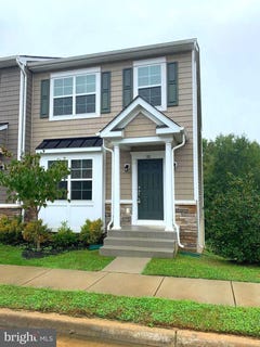 /international/us/88-andrews-place-fredericksburg-va-110108448670/