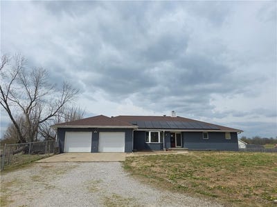 /international/us/16250-s-1383-road-nevada-mo-110107940402/