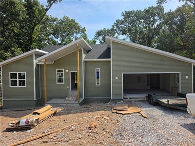 /international/us/19-whithorn-drive-bella-vista-ar-110108801924/