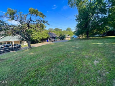 /international/us/116-sunset-circle-hillsborough-nc-110106498285/