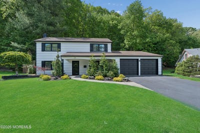 /international/us/24-jubilee-circle-aberdeen-nj-110108059246/