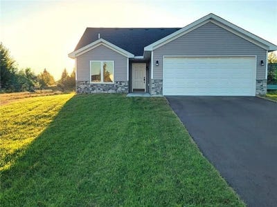/international/us/250-spring-street-osceola-wi-110109353601/