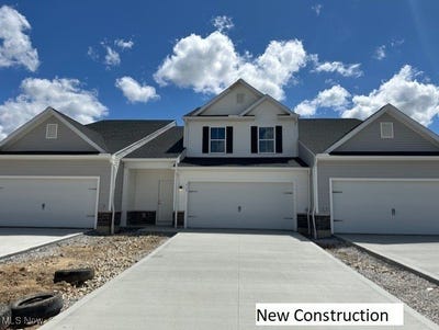 /international/us/414-honeycrisp-drive-ne-louisville-oh-110099010658/