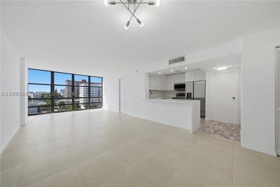 /international/us/2049-s-ocean-dr-hallandale-beach-fl-110120056530/