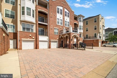 /international/us/8612-wintergreen-court-odenton-md-110099957525/