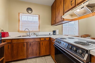 /international/us/316-claiborne-st-donaldsonville-la-110108343385/