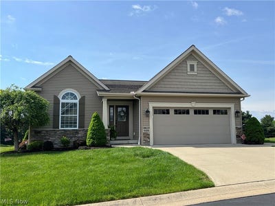 /international/us/8486-sandbrook-street-nw-massillon-oh-110107780371/