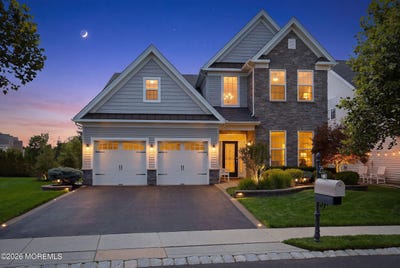 /international/us/9-monterey-bay-lane-tinton-falls-nj-110109467567/