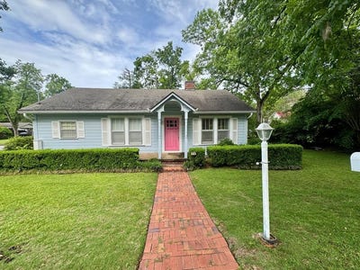 /international/us/230-rivers-avenue-eufaula-al-110108296914/