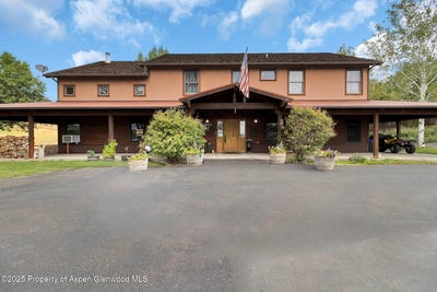 /international/us/5998-county-road-233-silt-co-110101975595/