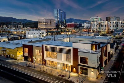 /international/us/1424-w-front-st-boise-id-110107458476/