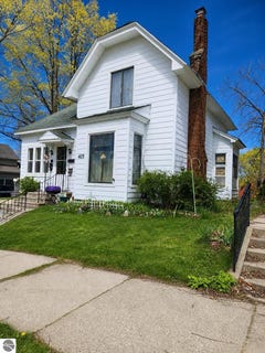 /international/us/415-e-harris-street-cadillac-mi-110107867199/