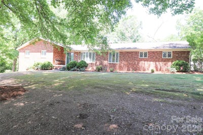 /international/us/112-forest-avenue-ne-valdese-nc-110107800216/