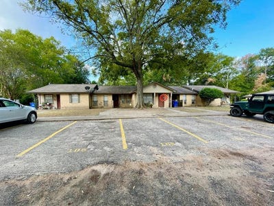 /international/us/2301-6th-street-crockett-tx-110088958102/