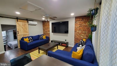 /international/us/244-s-exeter-street-baltimore-md-110108119175/