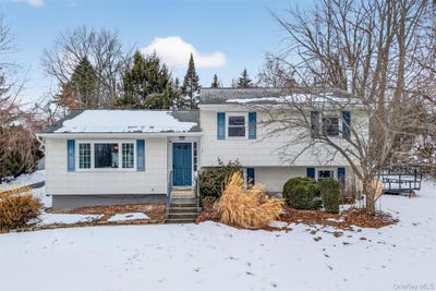 /international/us/85-farries-avenue-florida-ny-110105837384/